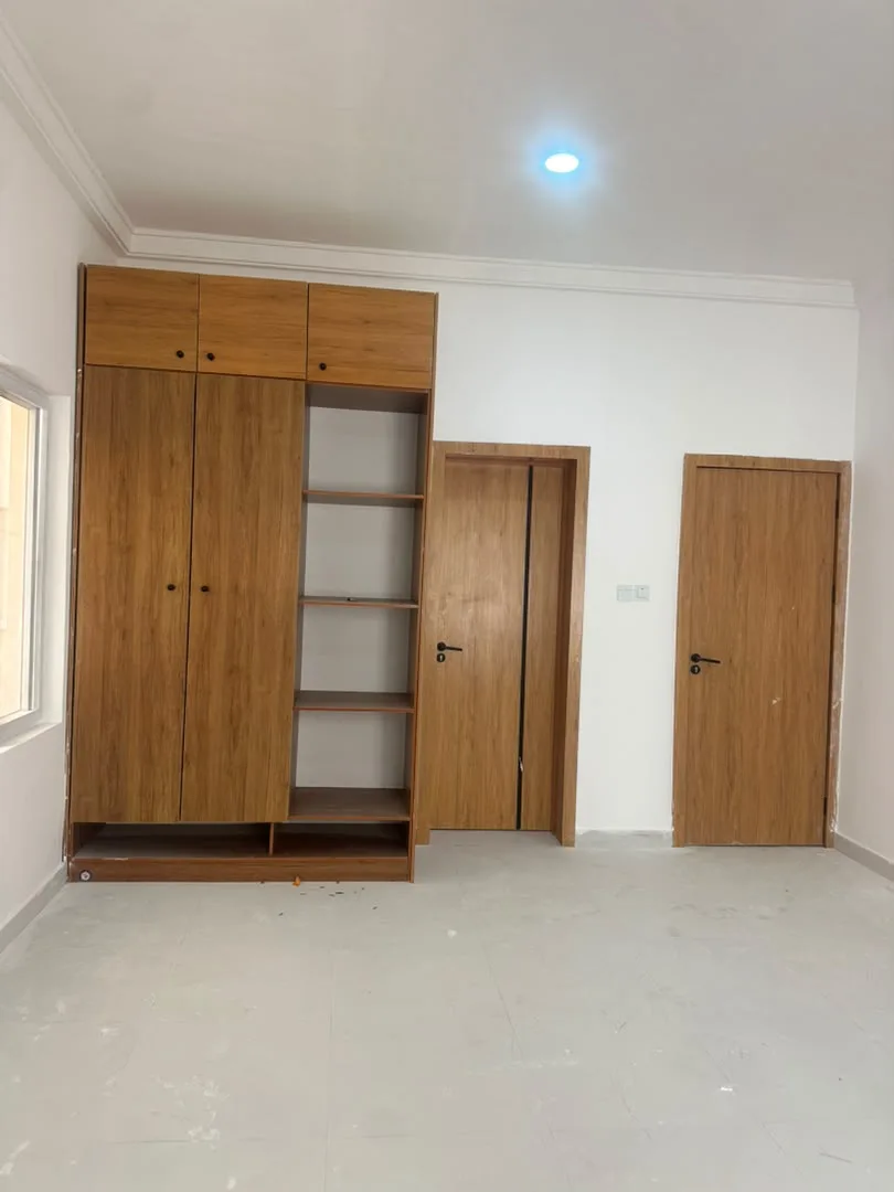 2 Bedroom Apartment, Western Foreshore, Osapa London – photo 3