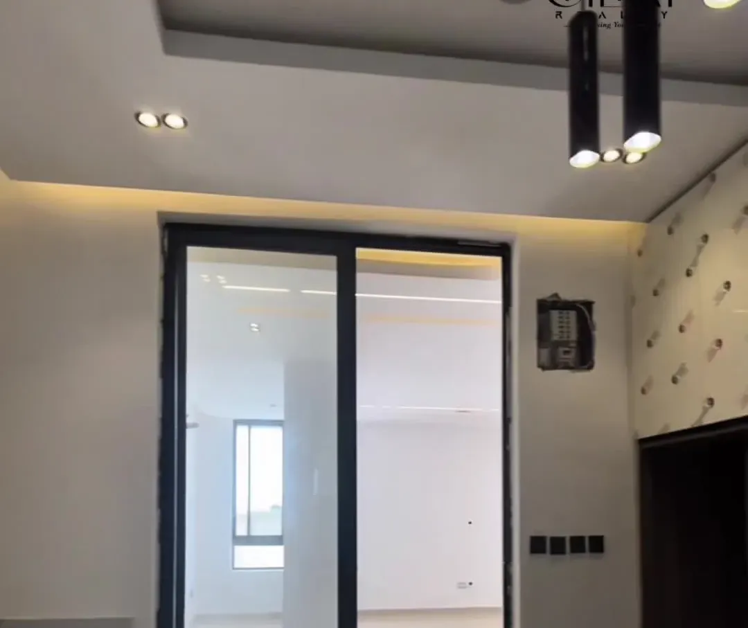 5 Bedroom Fully Detached Duplex, Valerie House, Western Foreshore, Osapa London – photo 9