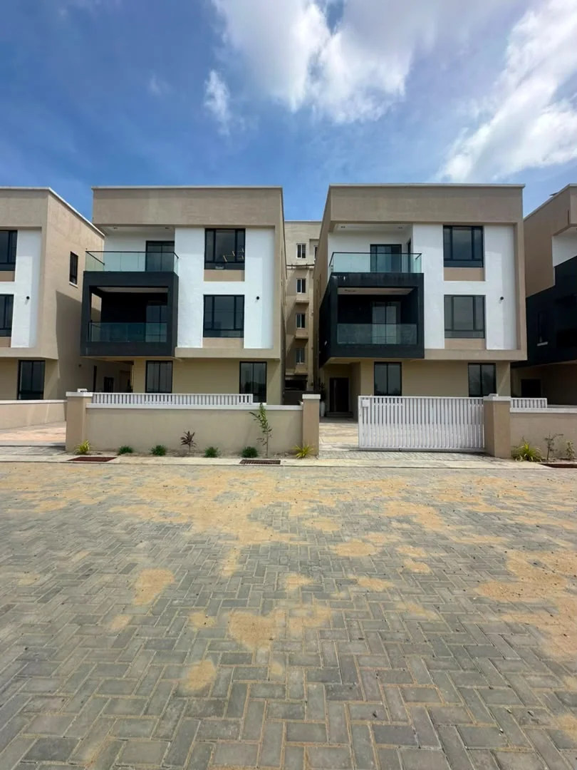 5 Bedroom Fully Detached Duplex, Valerie House, Western Foreshore, Osapa London