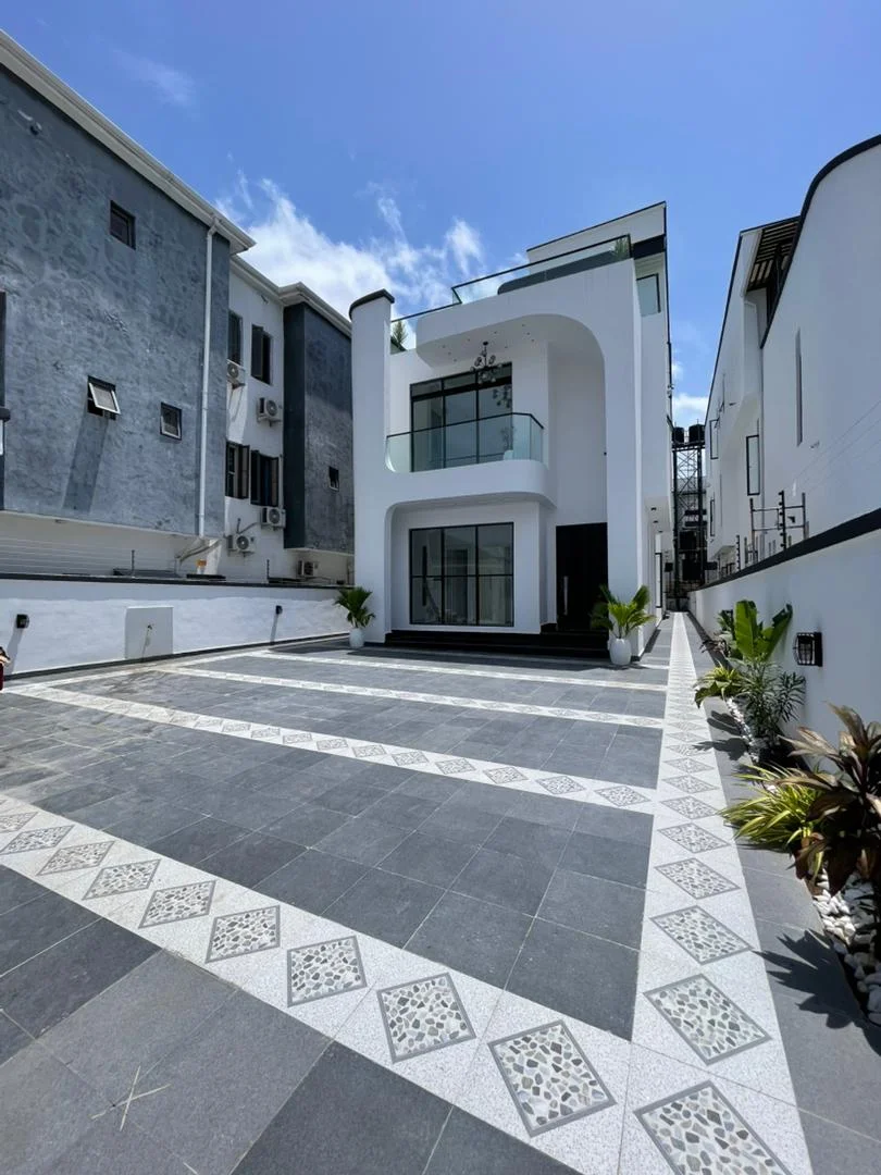 Ikate, Lagos