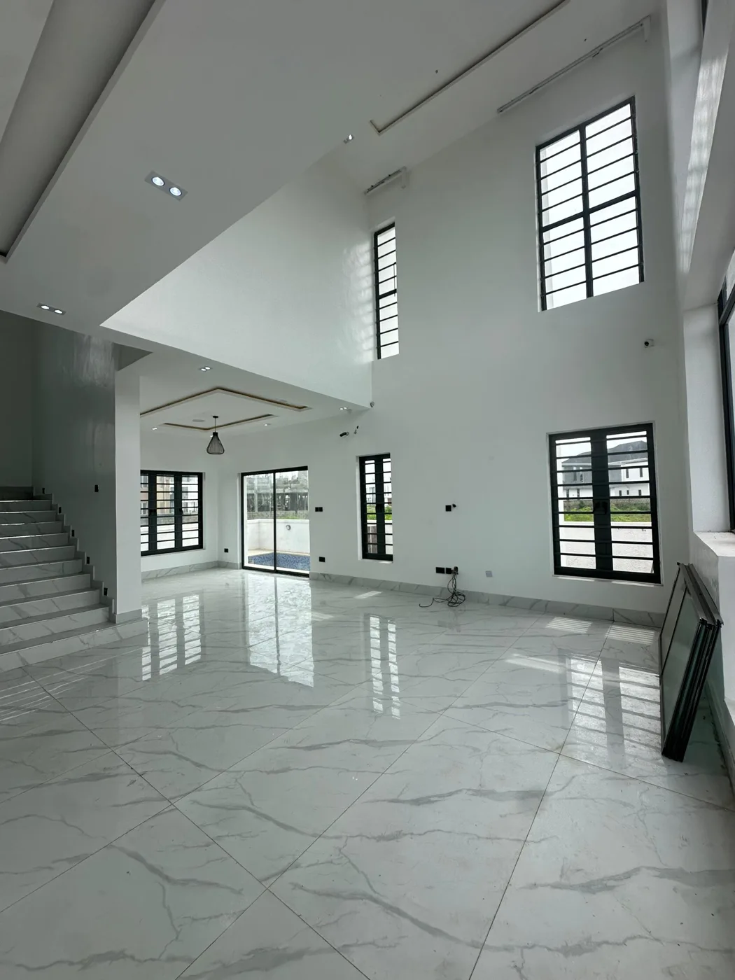5 Bedroom Fully Detached Duplex, Royal Gardens, Ajah – photo 3