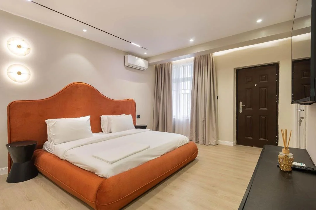 Tropez, Admiralty Way, Lekki Phase 1 – photo 2